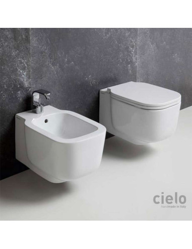 Sanitari sospesi Cielo Cubika vaso bidet e coprivaso rallentato