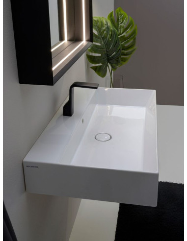 Flaminia Applight lay-on or wall-hung washbasin 80x47 cm AP8047
