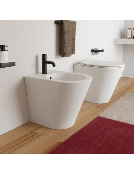 Ceramica Cielo Mare Back to wall sanitary ware rimless toilet, bidet and slim slow-closing toilet seat