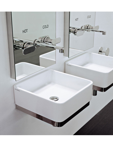 Fixing bracket for Miniwash 40 Flaminia washbasin