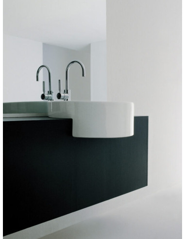 Flaminia Twin Set 42 semi-recessed sink with single-hole tap ledge